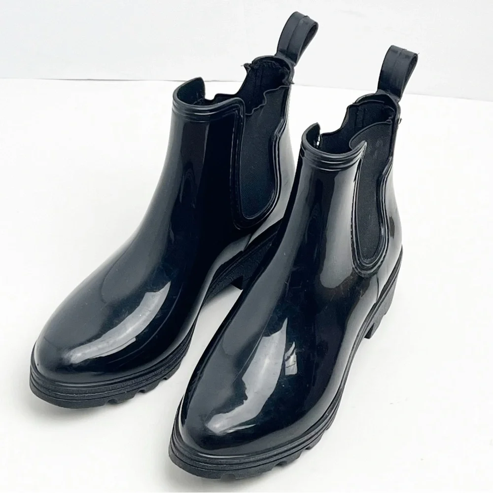 CAPELLI Of New York Classic Black Almond Toe Slip On Rain Boots, Size 7